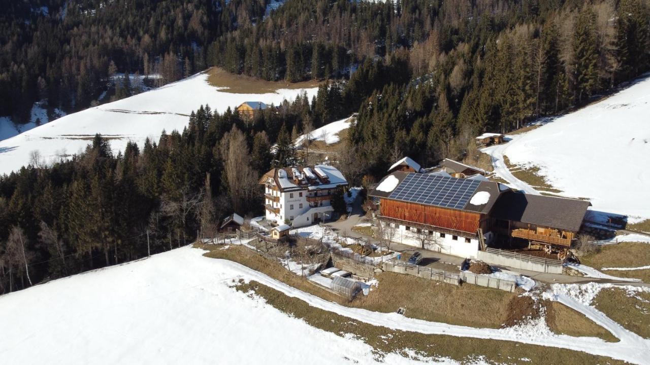 Baerntalerhof Vila Falzes Exterior foto