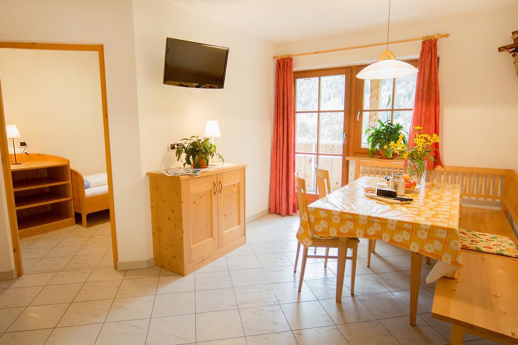 Baerntalerhof Vila Falzes Quarto foto